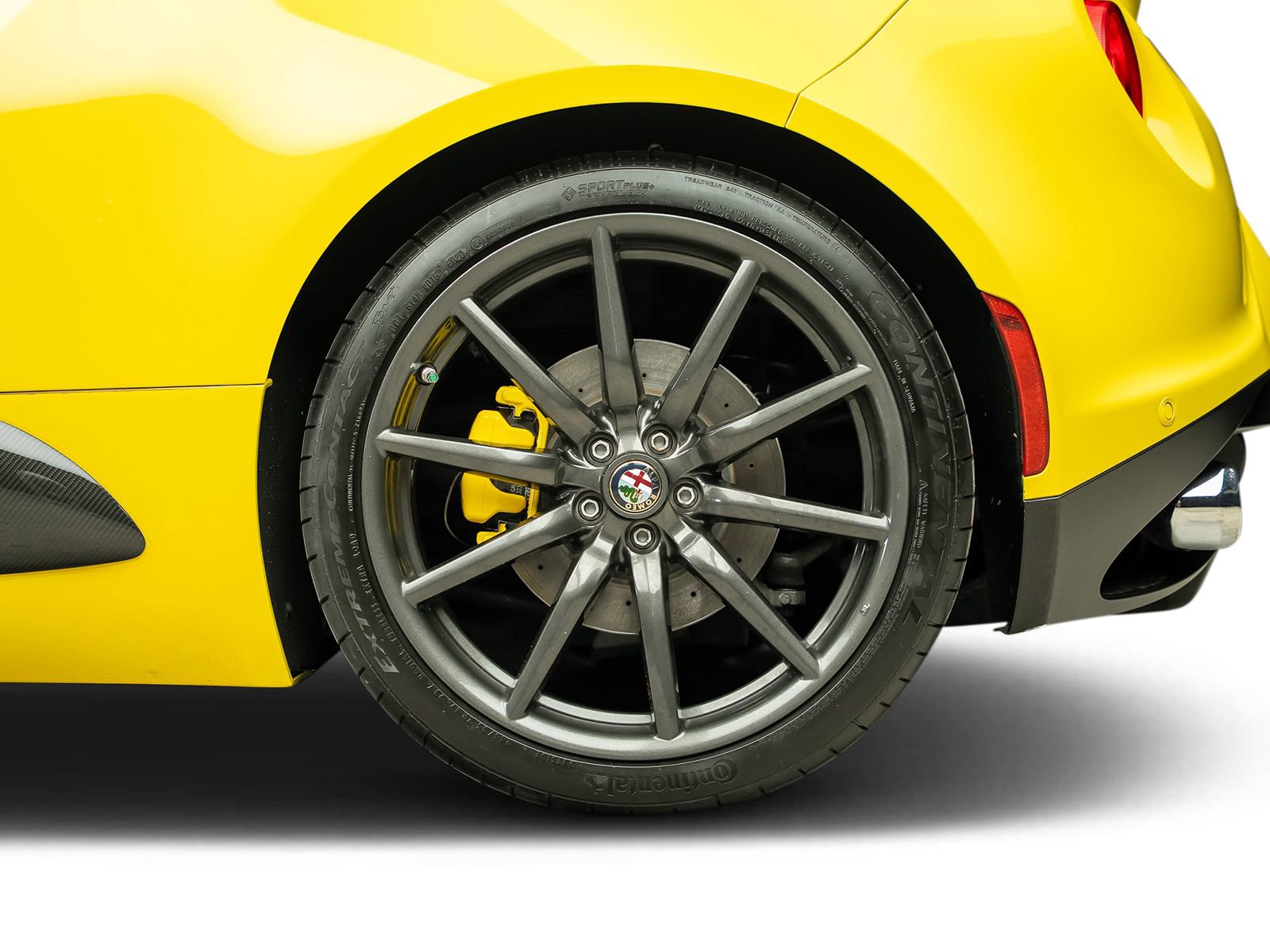 Used 2016 Alfa Romeo 4C Spider RWD image 27