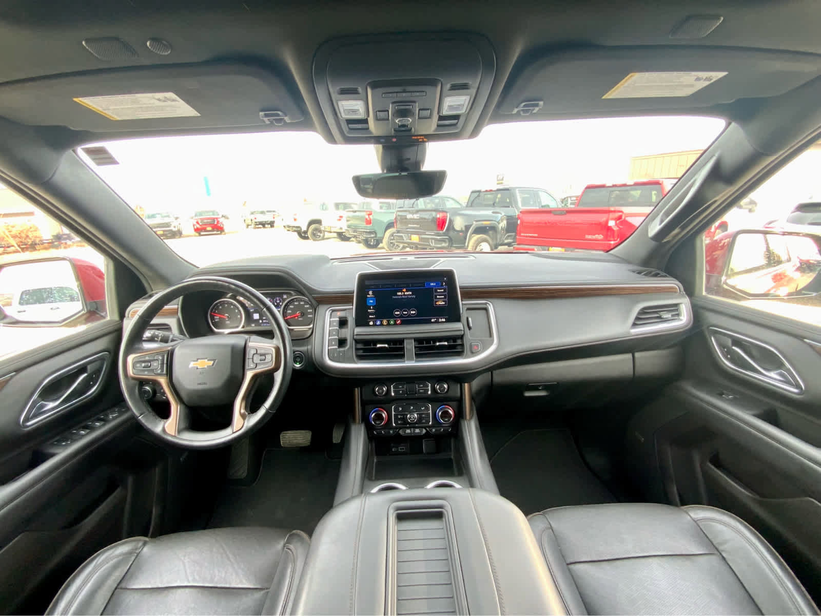 Used 2021 Chevrolet Suburban High Country image 35