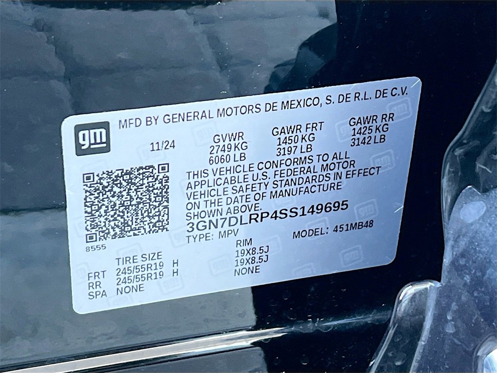 Used 2025 Chevrolet Equinox EV LT w/ Convenience Package image 29