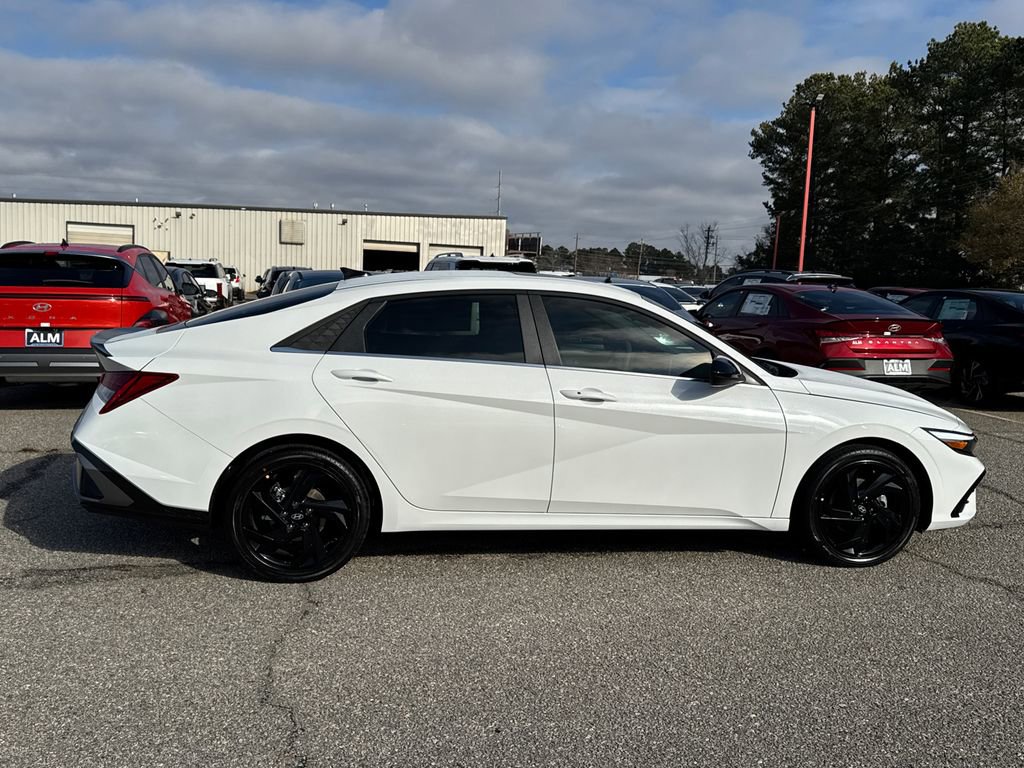 New 2026 Hyundai Elantra SEL Sport image 6
