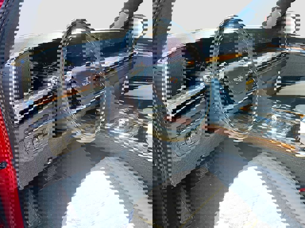 New 2026 Cadillac Escalade ESV Platinum Luxury image 10