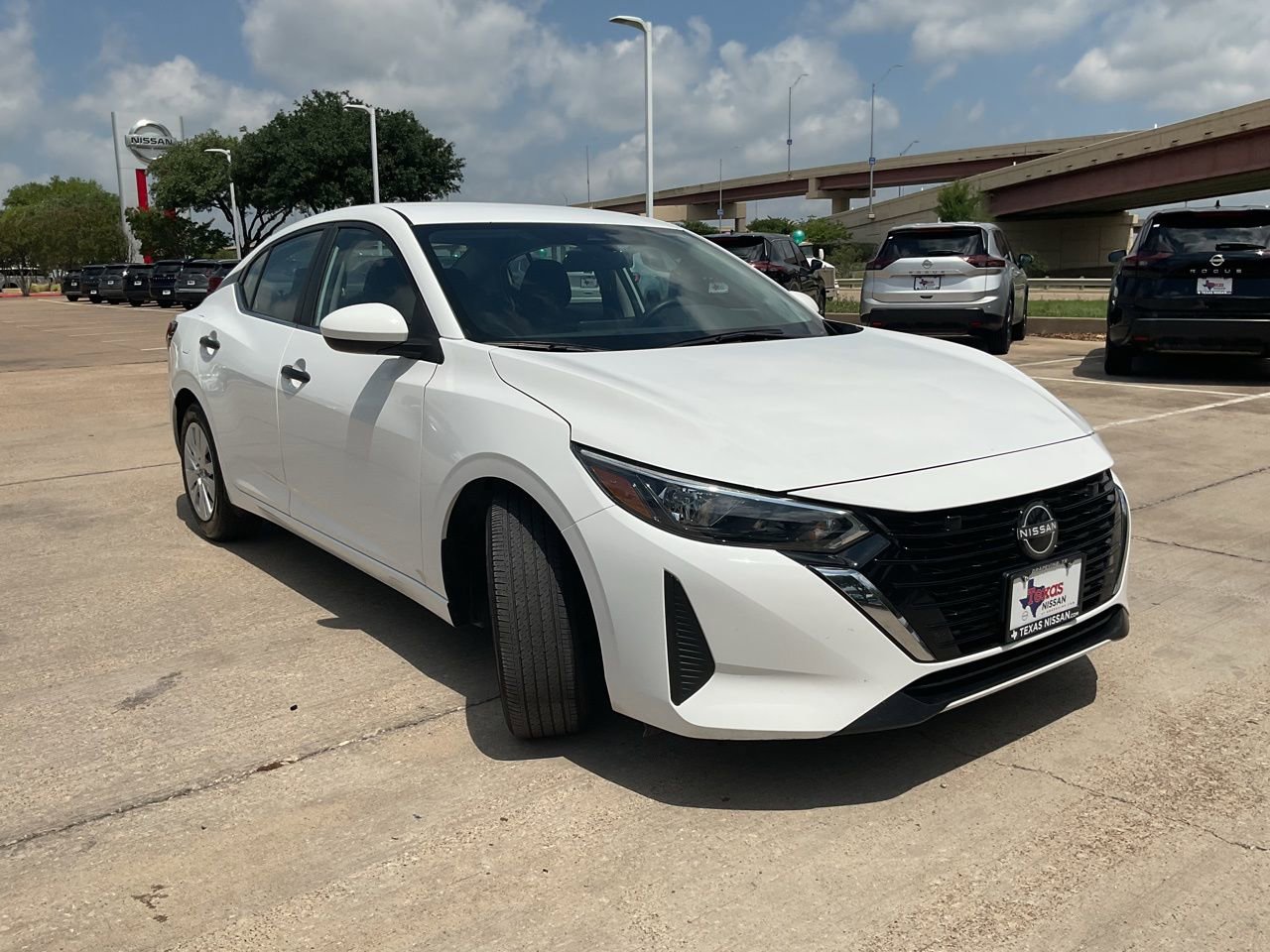Used 2025 Nissan Sentra S FWD image 4