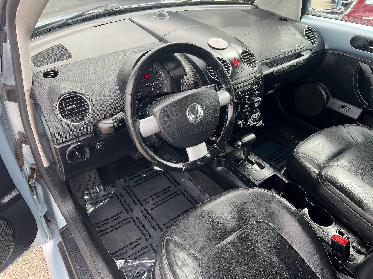 Used 2009 Volkswagen Beetle S image 19