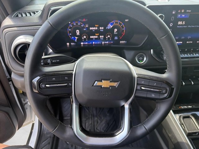 Used 2024 Chevrolet Colorado LT w/ LT Convenience Package II RWD image 8