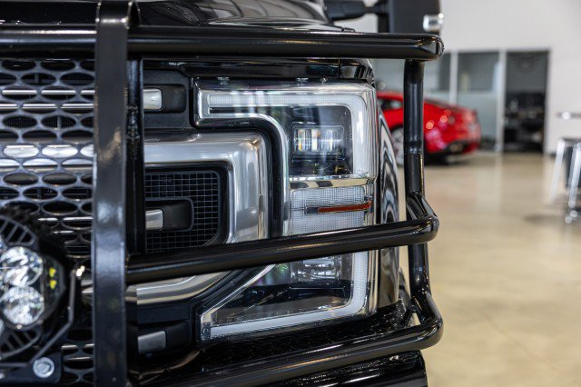 Used 2022 Ford F250 Platinum w/ FX4 Off-Road Package AWD/4WD image 13