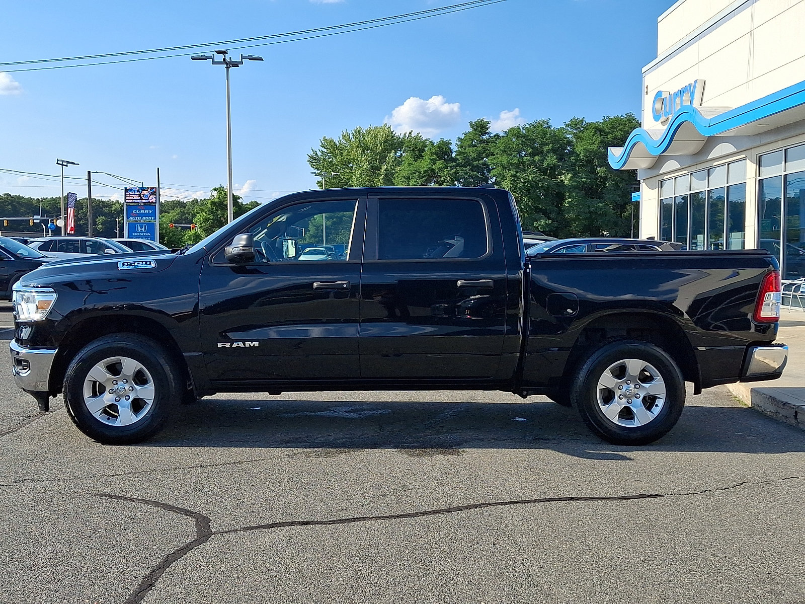 Used 2023 RAM 1500 Big Horn AWD/4WD image 7