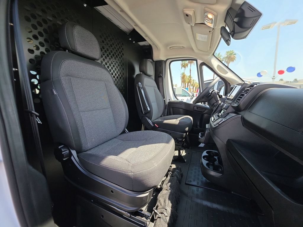 Used 2025 RAM ProMaster 2500 w/ U-Haul Equipment Group FWD image 29