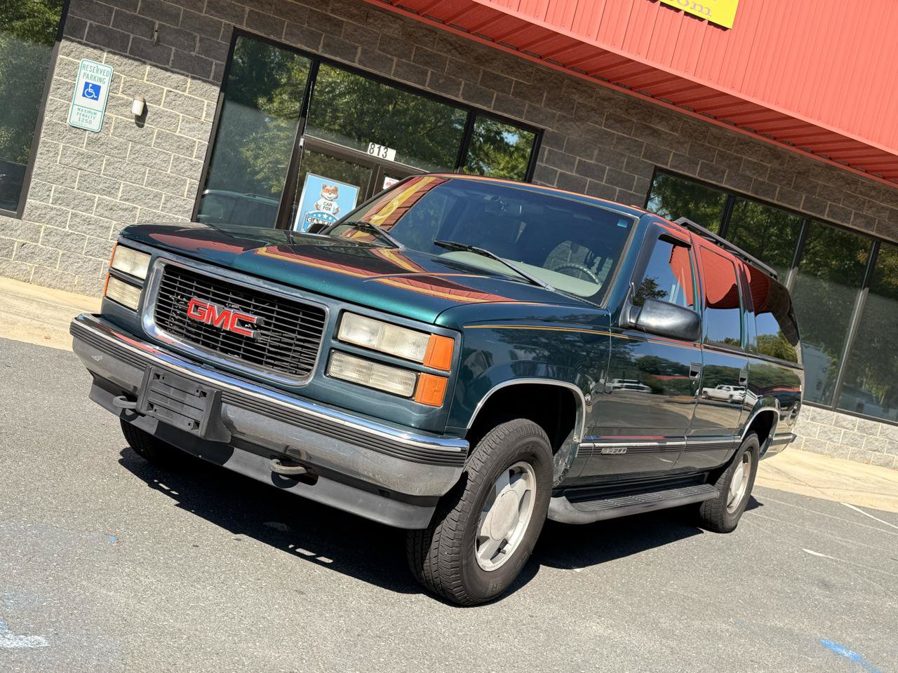 Used 1996 GMC Suburban 4WD image 6