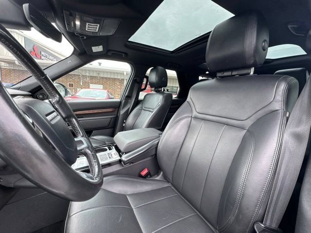 Used 2019 Land Rover Discovery HSE AWD/4WD image 7