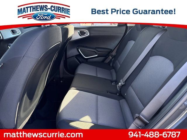 Used 2025 Kia Soul LX image 12