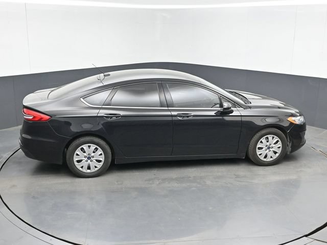 Used 2019 Ford Fusion S FWD image 26