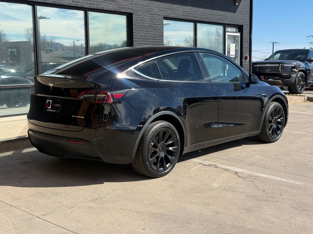 Used 2024 Tesla Model Y Long Range image 11
