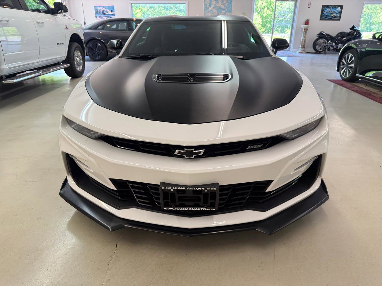 Used 2021 Chevrolet Camaro SS RWD image 34