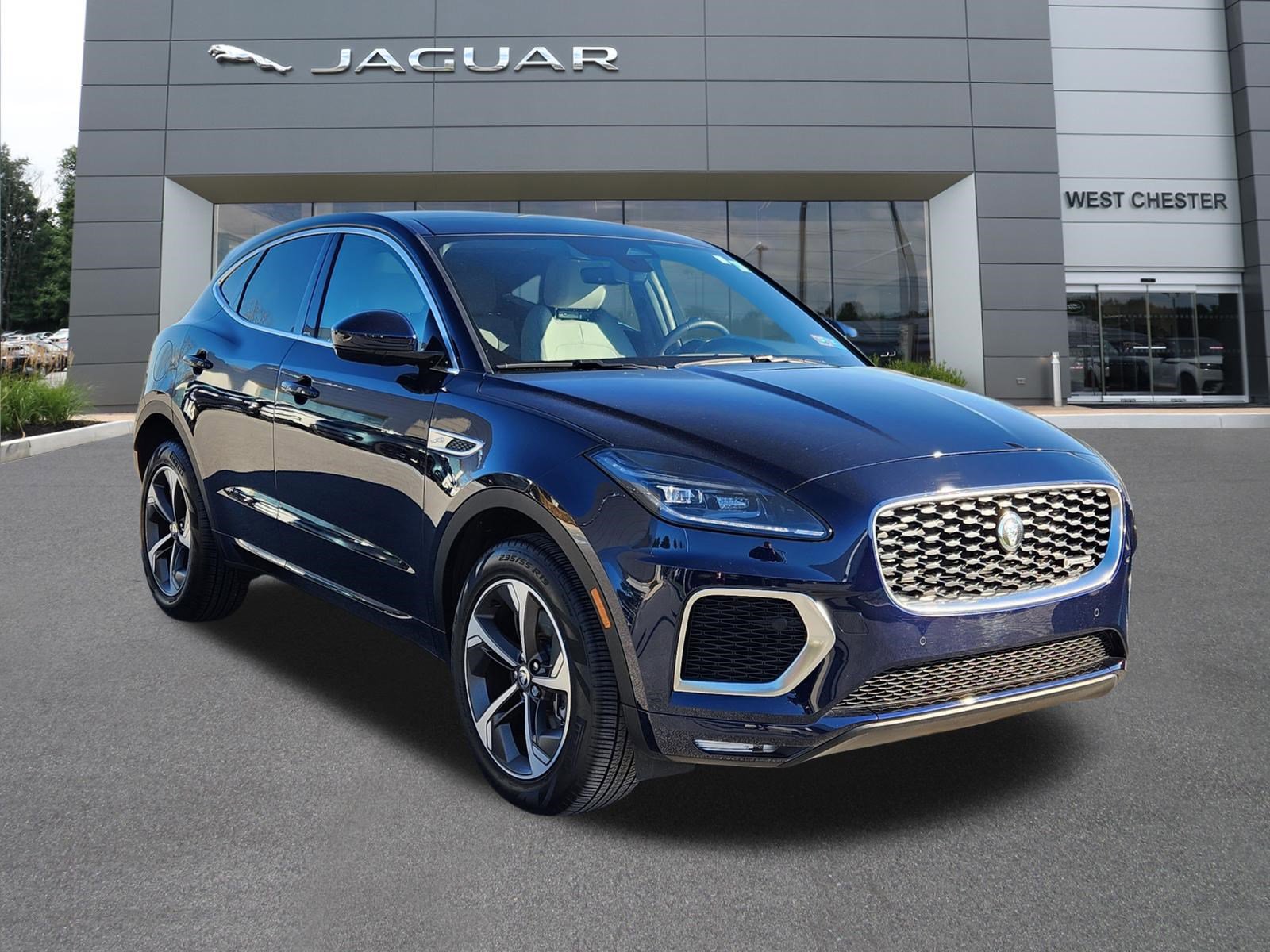 Certified 2024 Jaguar E-PACE R-Dynamic SE image 2