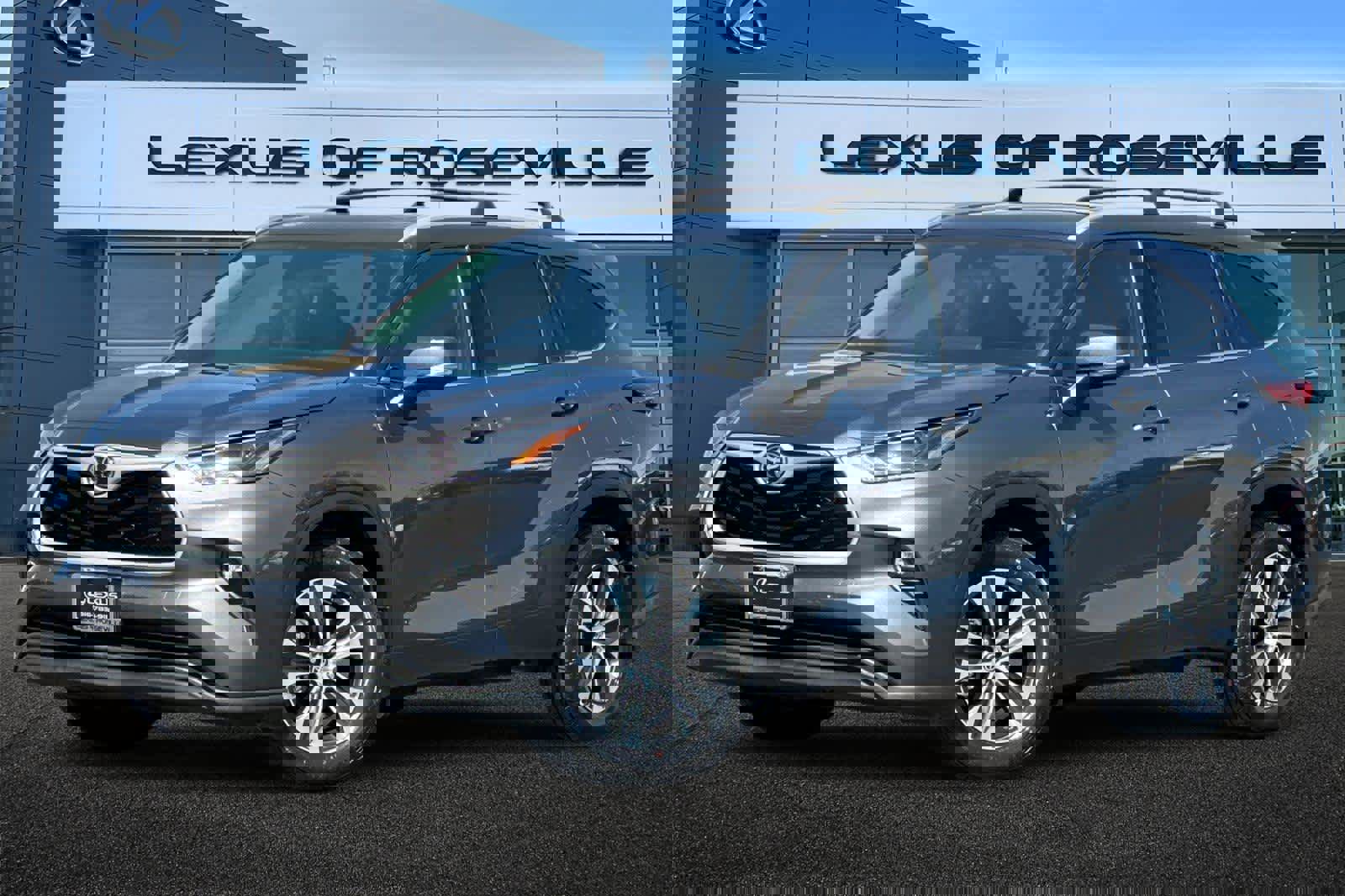 Used 2022 Toyota Highlander XLE