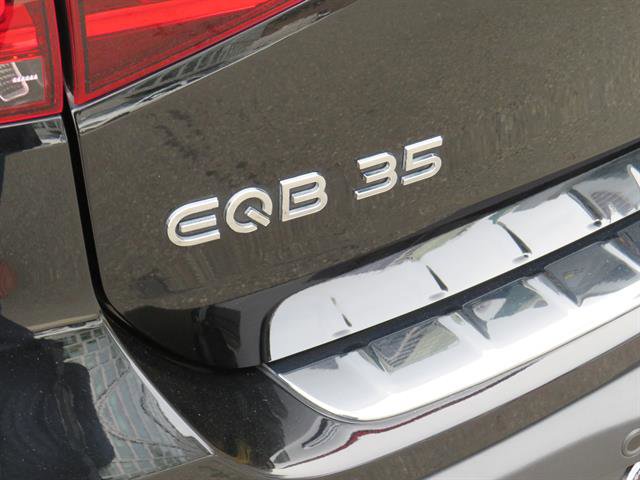 Used 2022 Mercedes-Benz EQB 350 4MATIC image 32