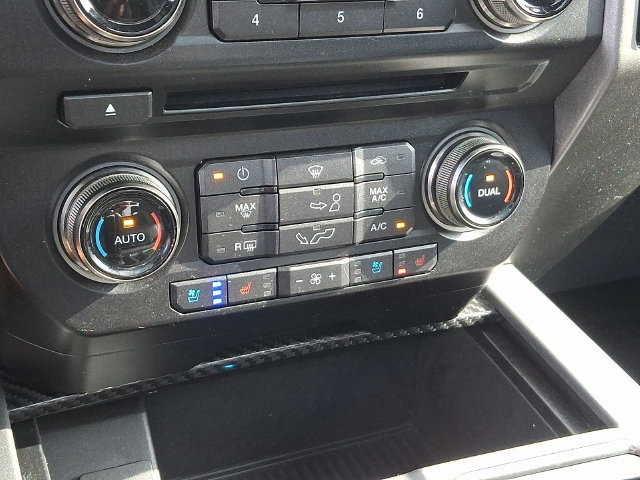 Used 2018 Ford F150 Raptor w/ Equipment Group 802A Luxury AWD/4WD image 21