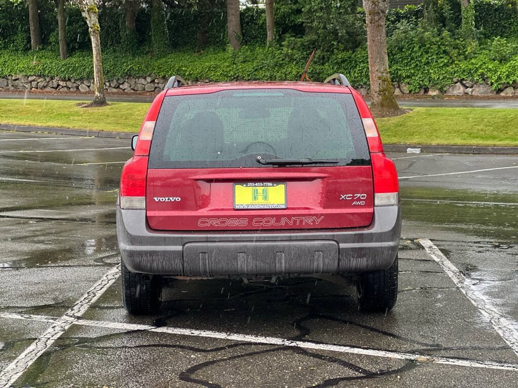 Used 2004 Volvo V70 AWD/4WD image 4