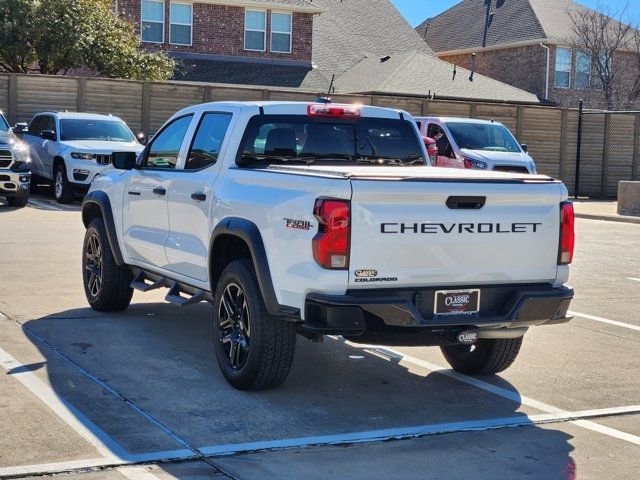 Used 2025 Chevrolet Colorado Trail Boss image 4