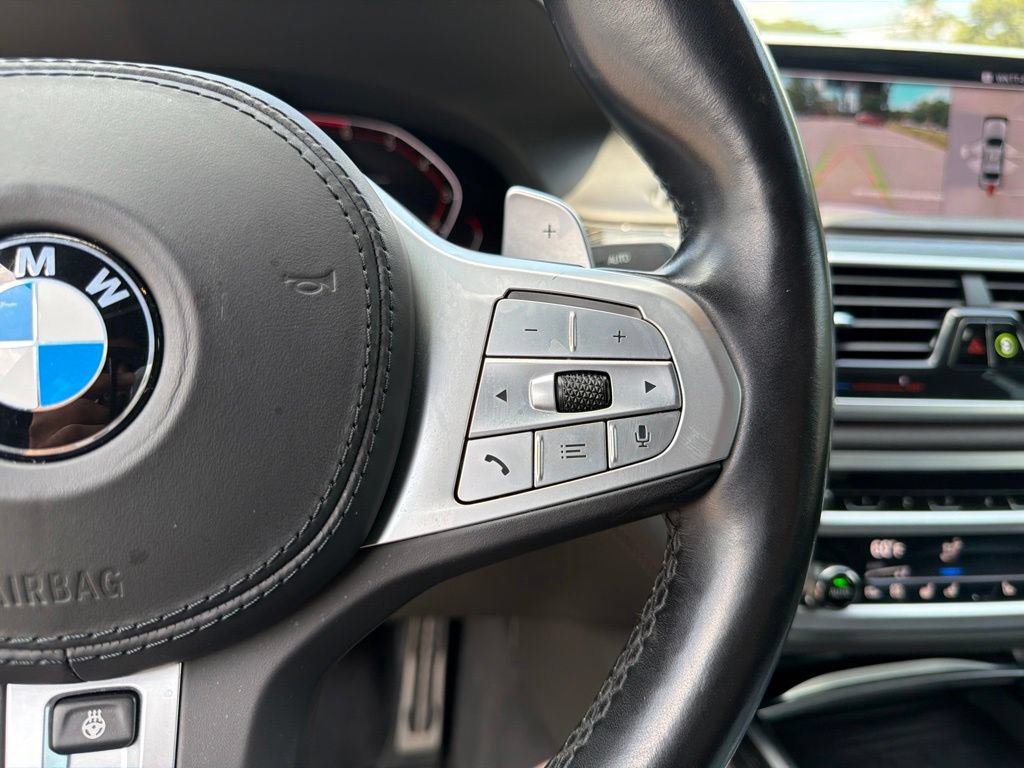 Used 2022 BMW 750Li xDrive AWD/4WD image 18