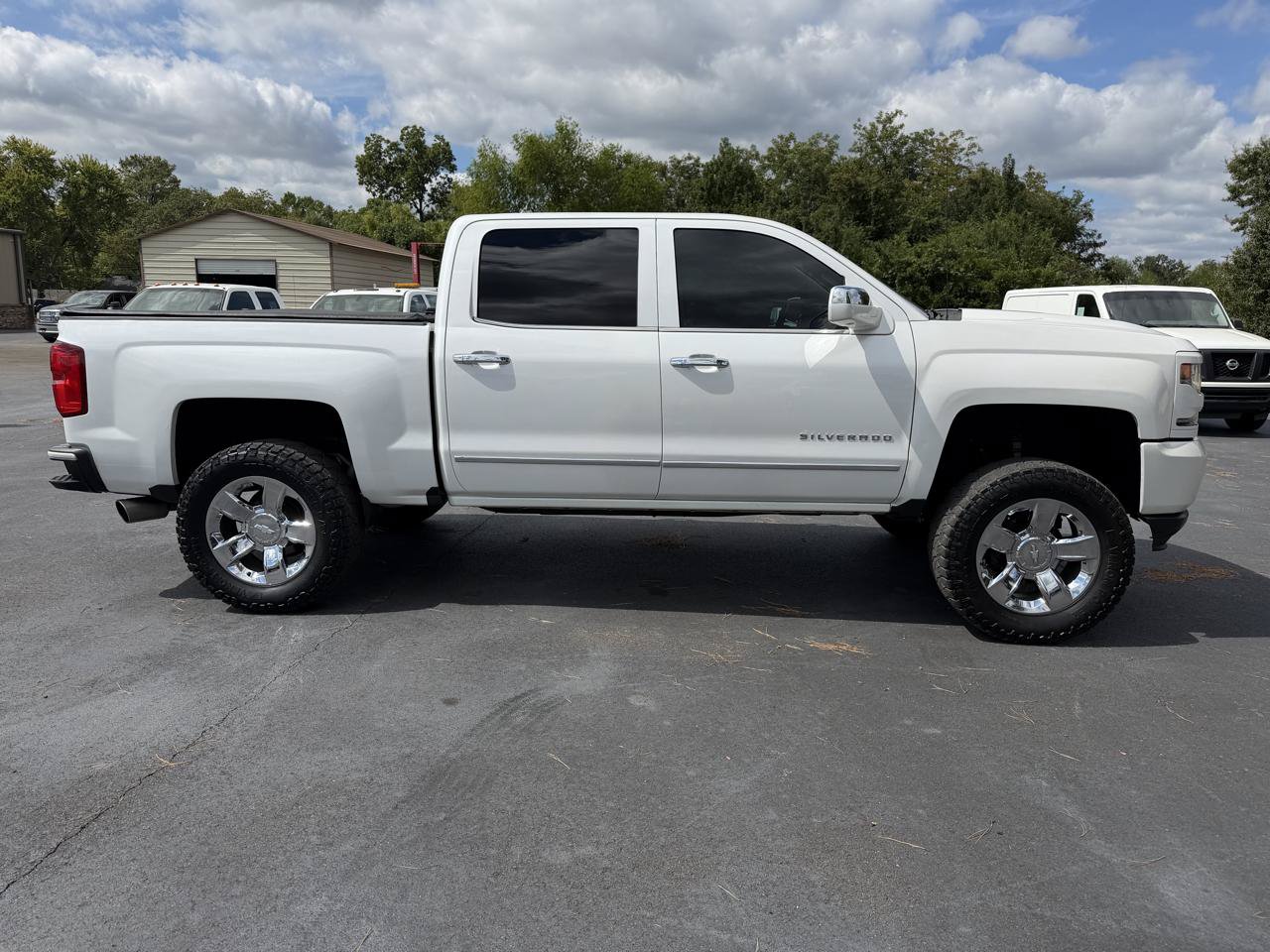 Used 2016 Chevrolet Silverado 1500 LTZ Z71 w/ LTZ Plus Package AWD/4WD image 5
