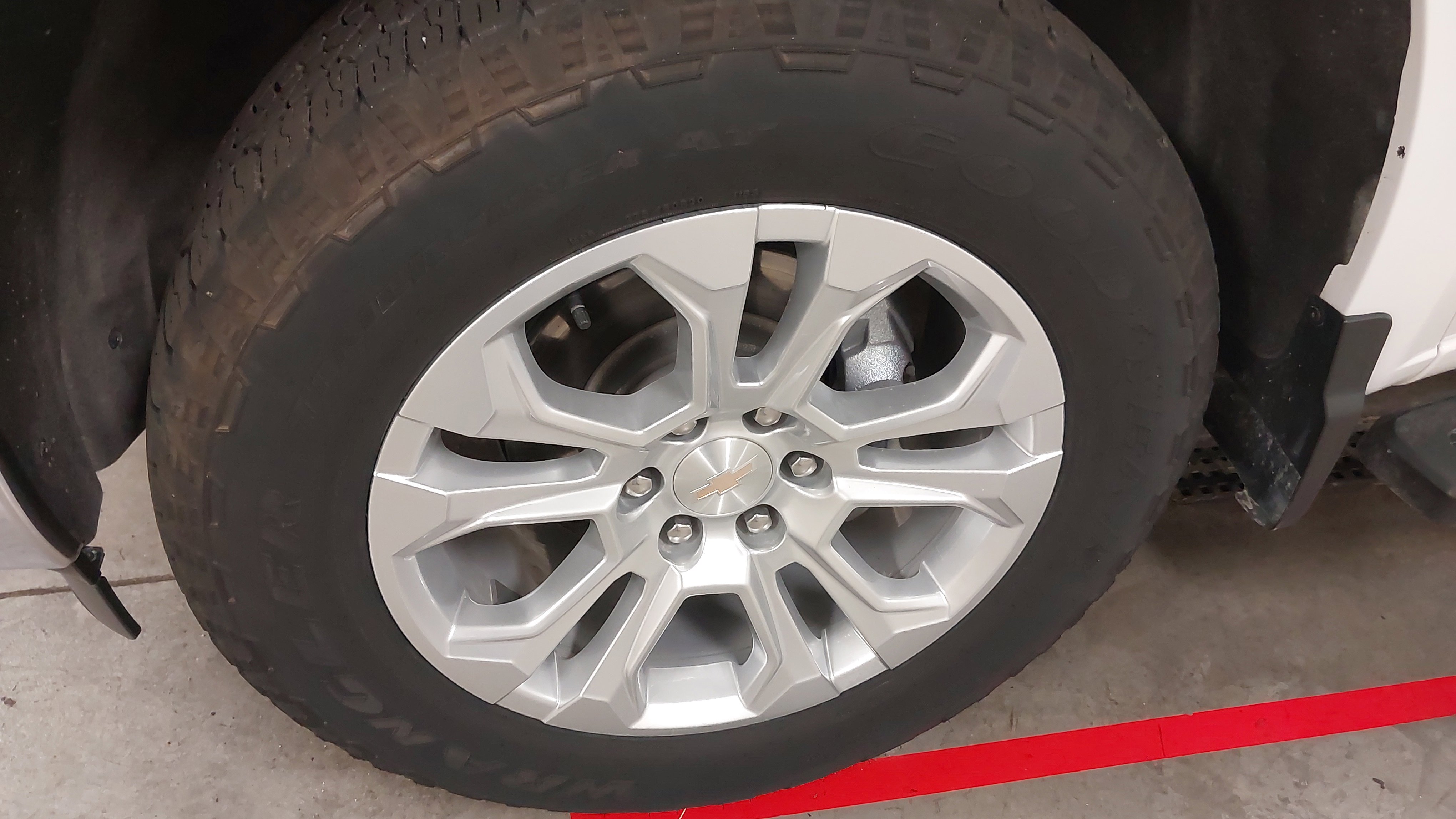 Used 2024 Chevrolet Silverado 1500 LTZ w/ Z71 Off-Road Package image 38