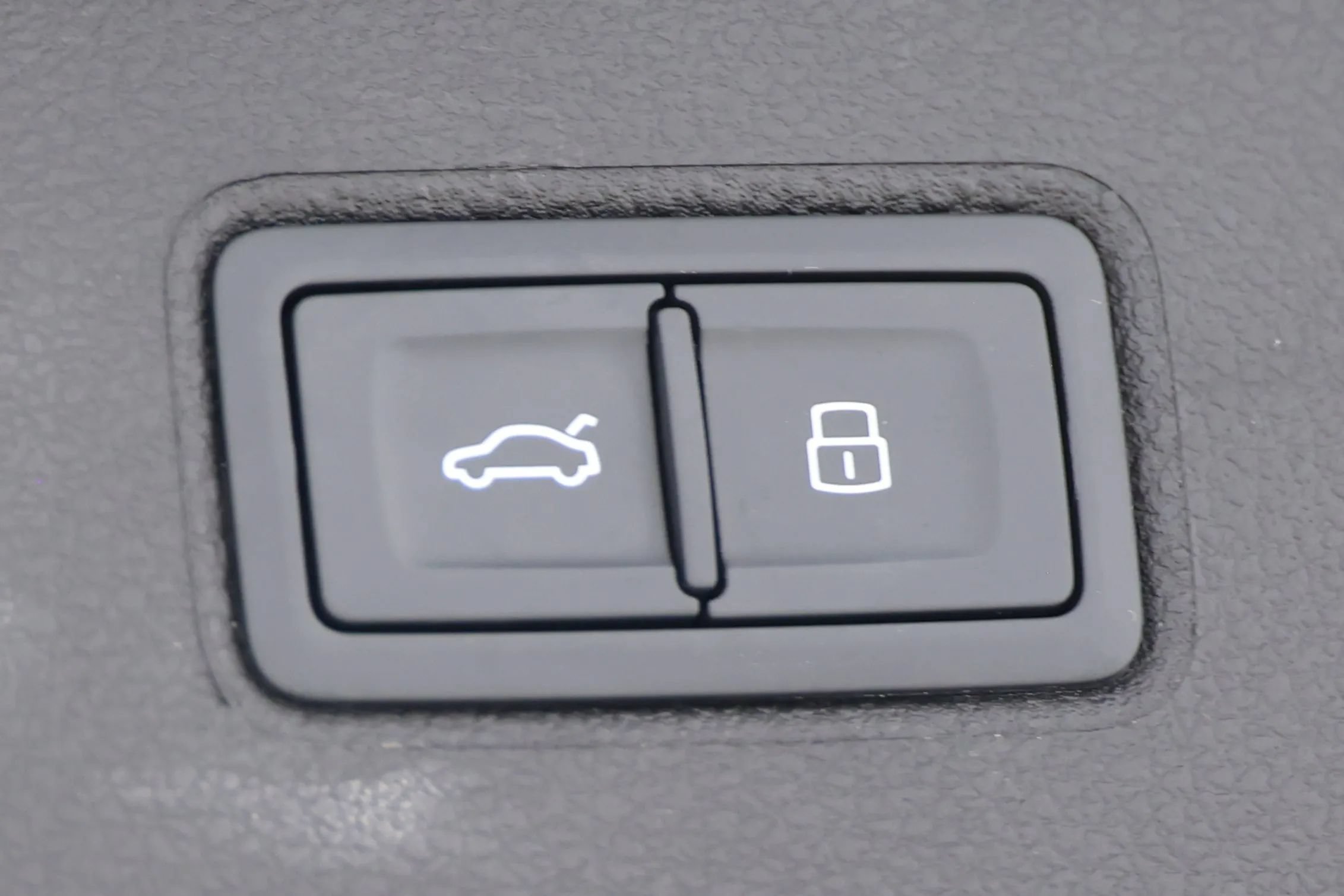 Used 2022 Bentley Bentayga AWD/4WD image 75