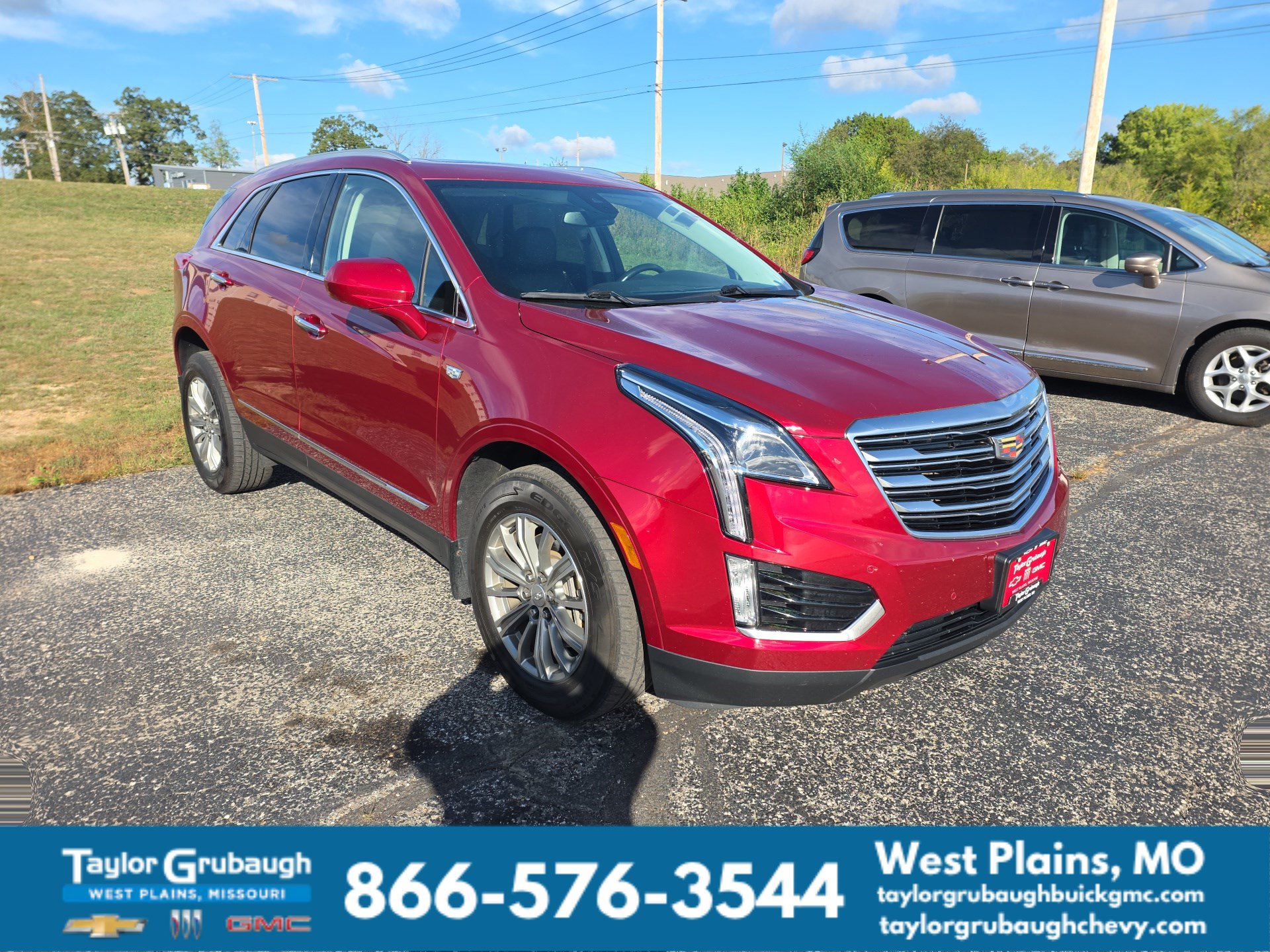 Used 2019 Cadillac XT5 Luxury AWD/4WD image 1