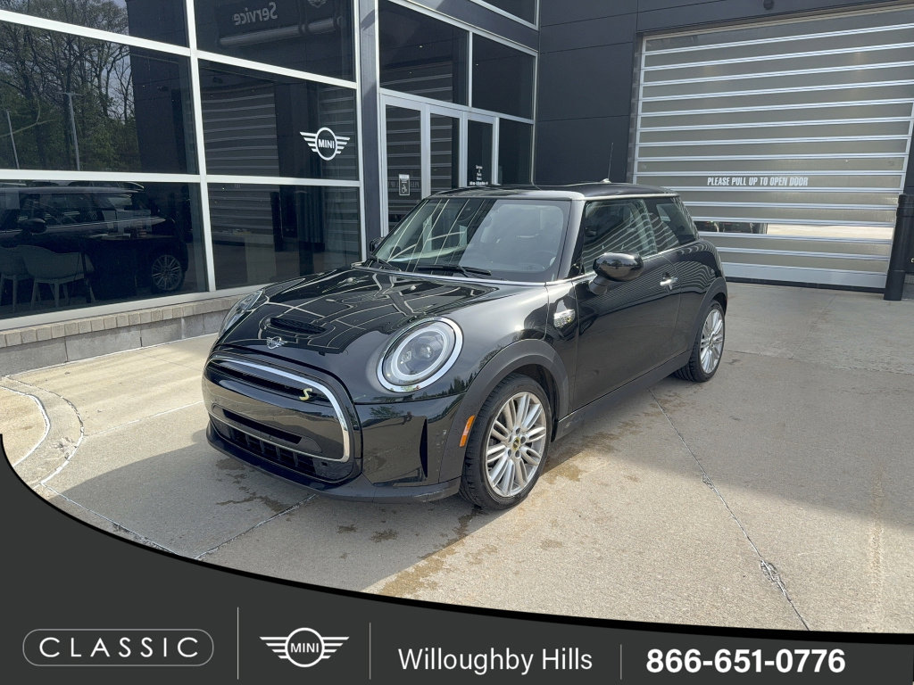 Certified 2024 MINI Cooper SE FWD image 1
