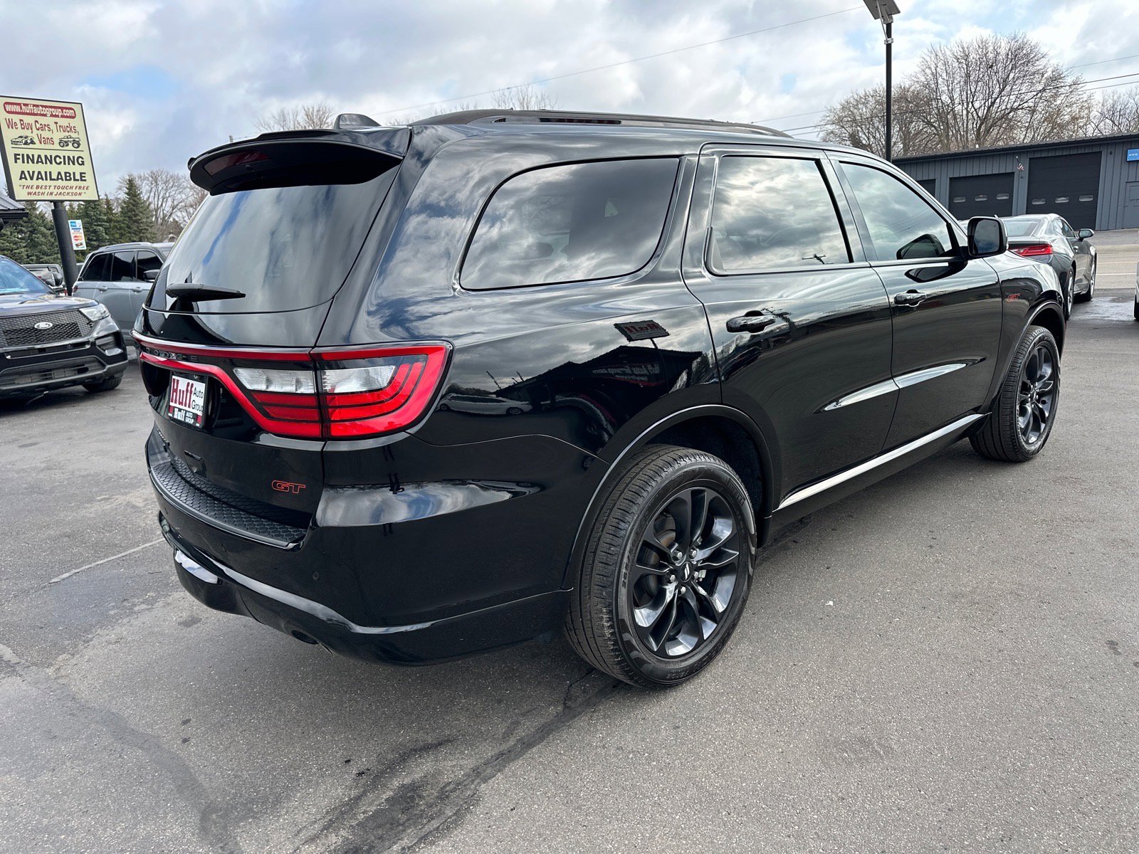 Used 2025 Dodge Durango GT image 3