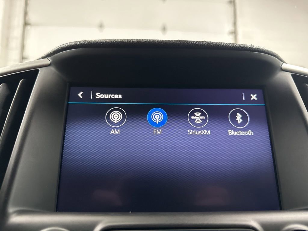 Used 2024 GMC Terrain SLT image 29