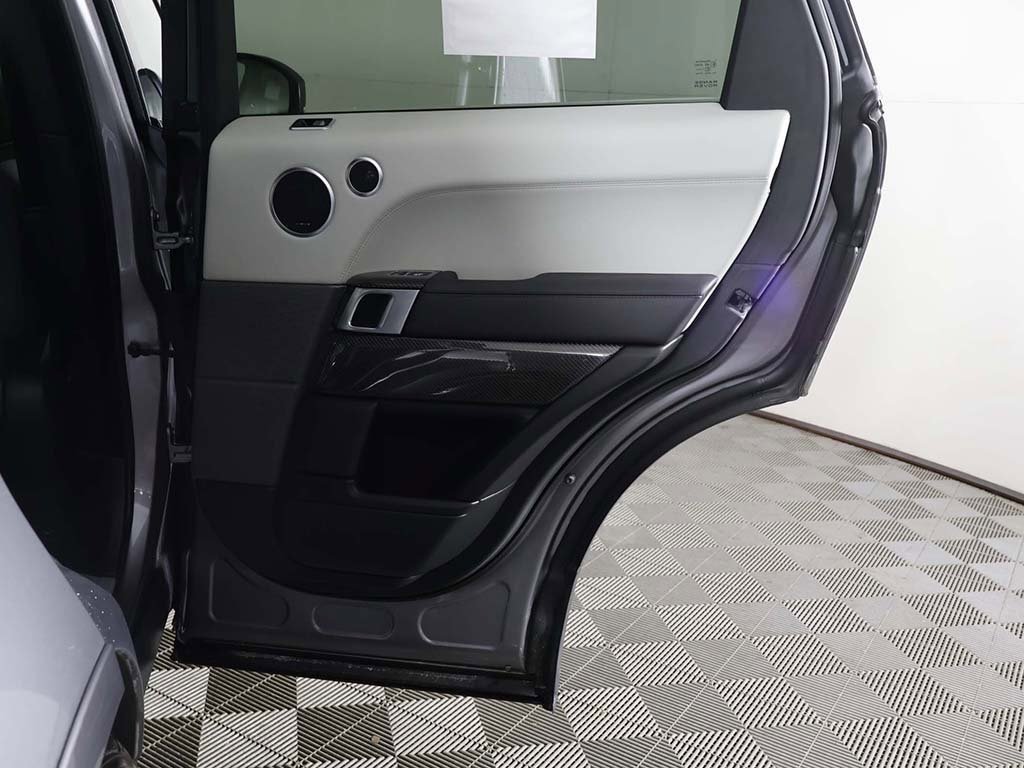 Used 2022 Land Rover Range Rover Sport SVR image 33