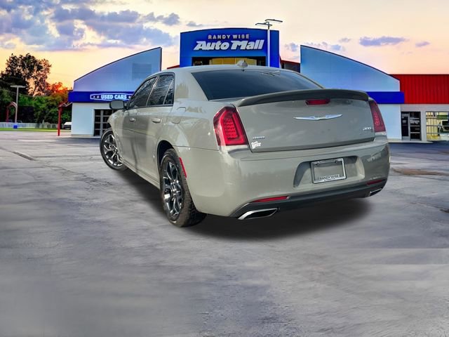 Used 2017 Chrysler 300 S w/ S Model Appearance Package AWD/4WD image 5