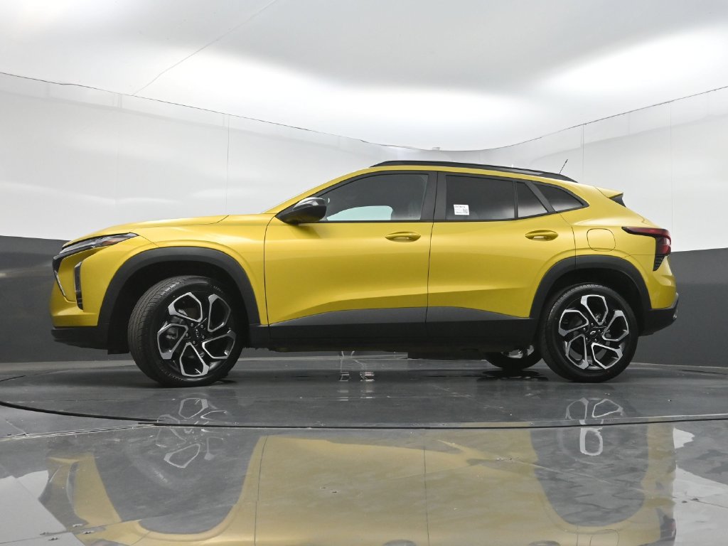 Used 2024 Chevrolet Trax RS FWD image 25