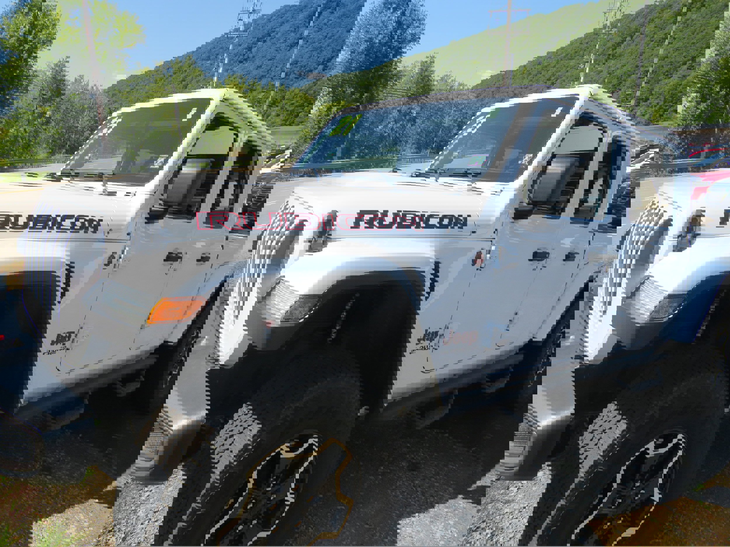 Used 2021 Jeep Gladiator Rubicon image 3