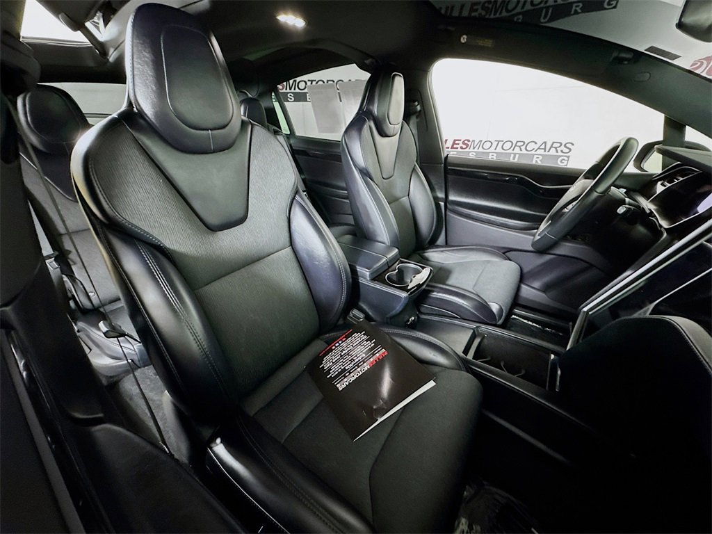 Used 2018 Tesla Model X 100D image 27
