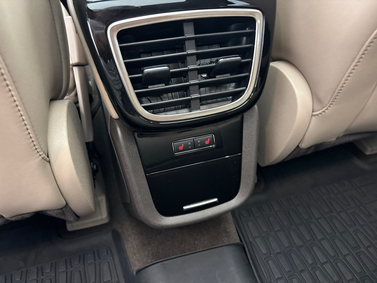 Used 2022 Lincoln Nautilus Reserve AWD/4WD image 32