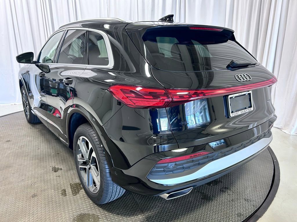 Used 2025 Audi Q5 Premium w/ Convenience Package image 26