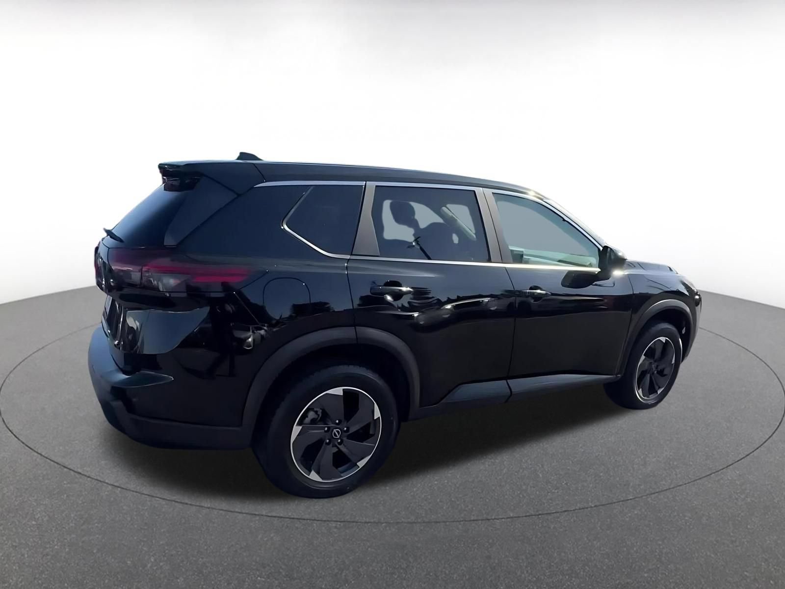 Used 2025 Nissan Rogue SV FWD image 15