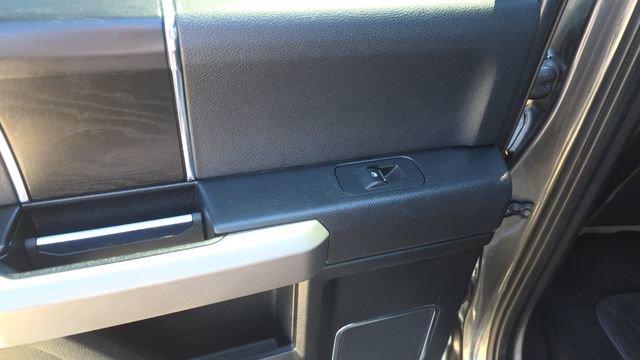 Used 2018 Ford F150 Platinum w/ Equipment Group 701A Luxury image 17