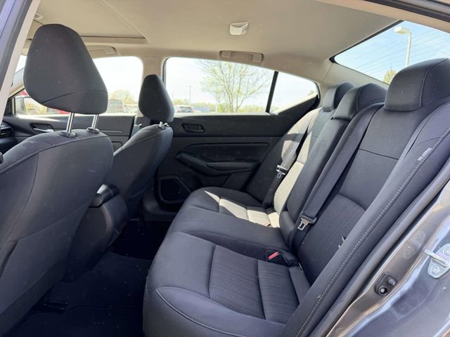 Used 2024 Nissan Altima 2.5 SV w/ SV Premium Package image 15