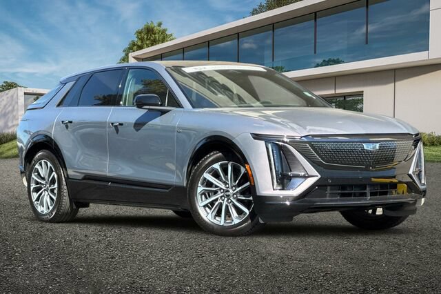 Certified 2024 Cadillac Lyriq Sport w/ LPO, Floor Liner Package AWD/4WD image 2