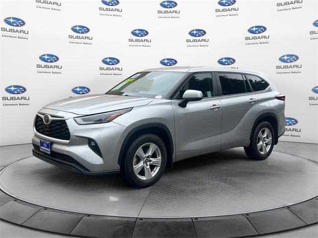 Used 2024 Toyota Highlander LE image 8
