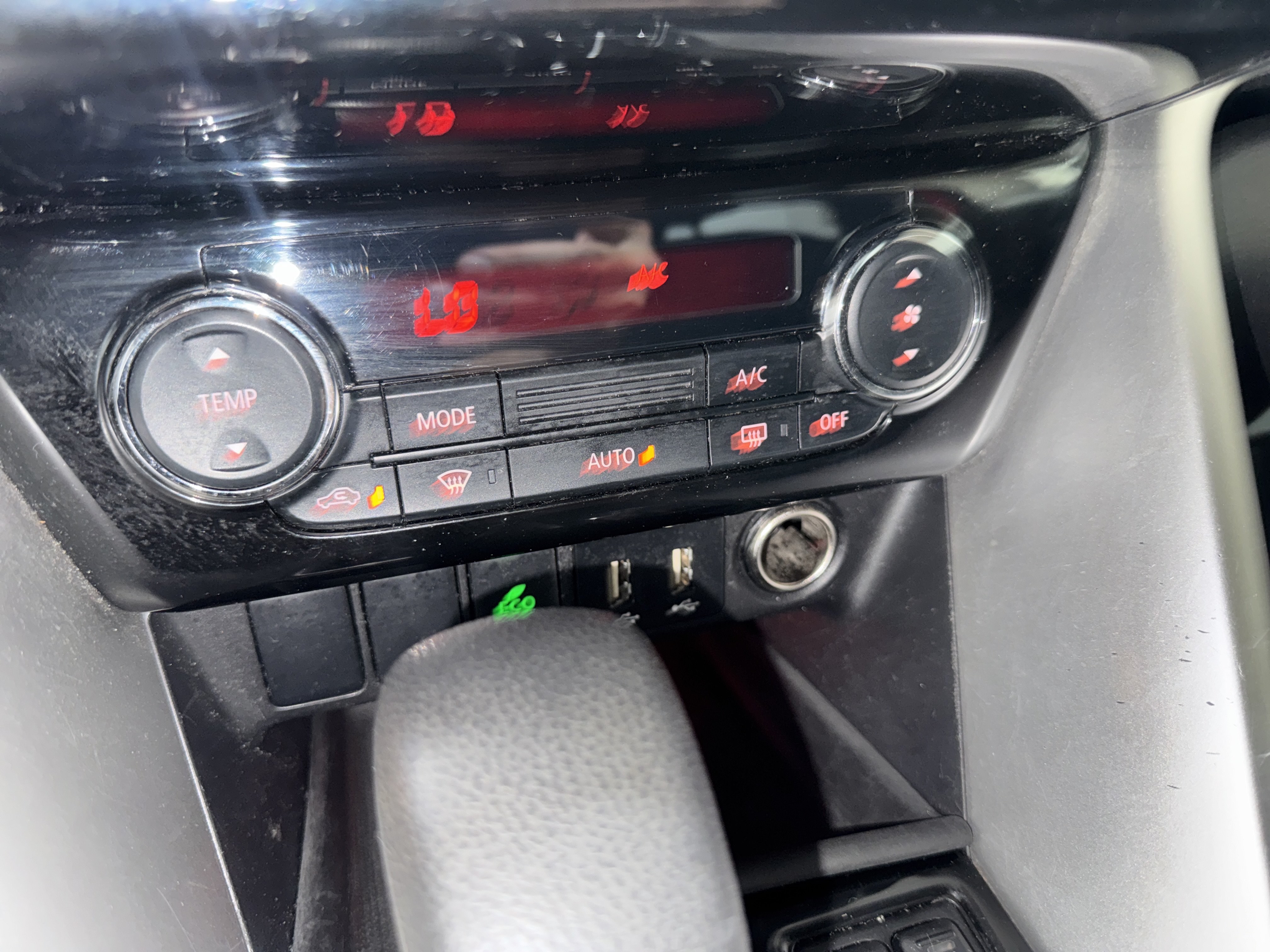 Used 2022 Mitsubishi Eclipse Cross LE AWD/4WD image 21