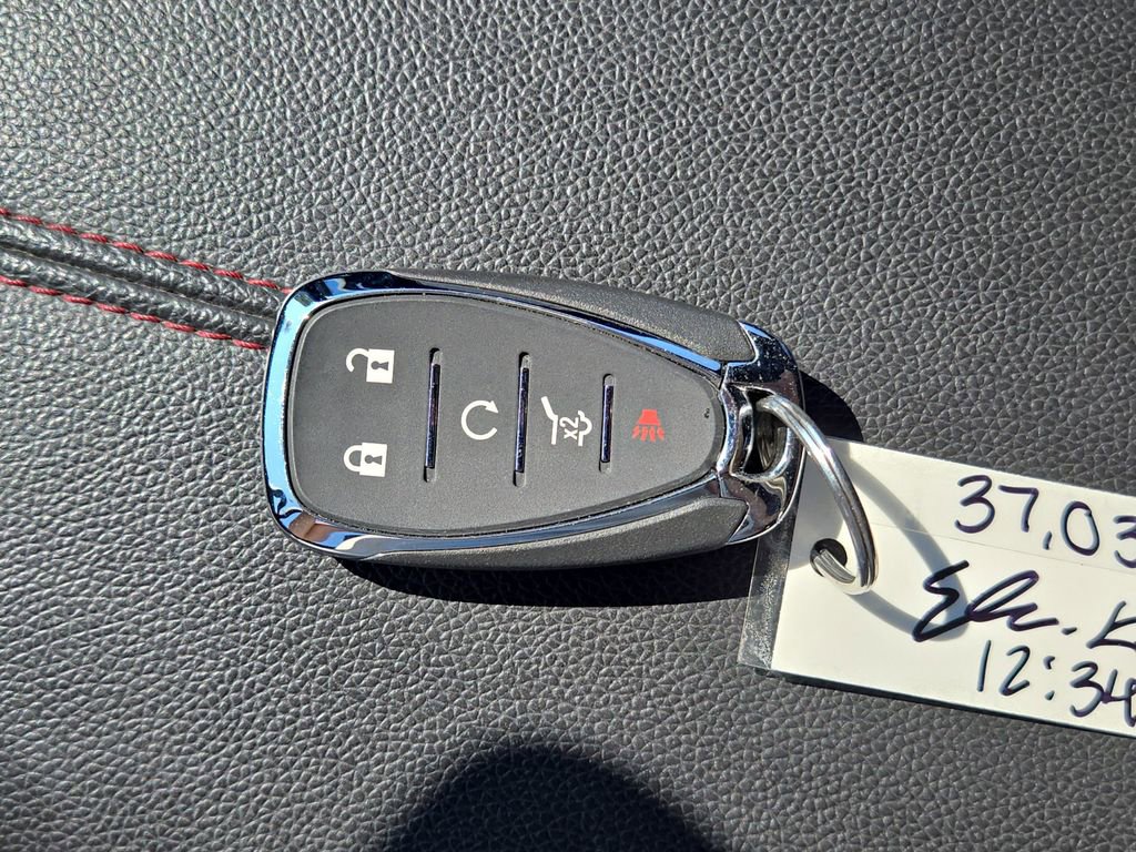 Used 2023 Chevrolet Equinox RS image 32