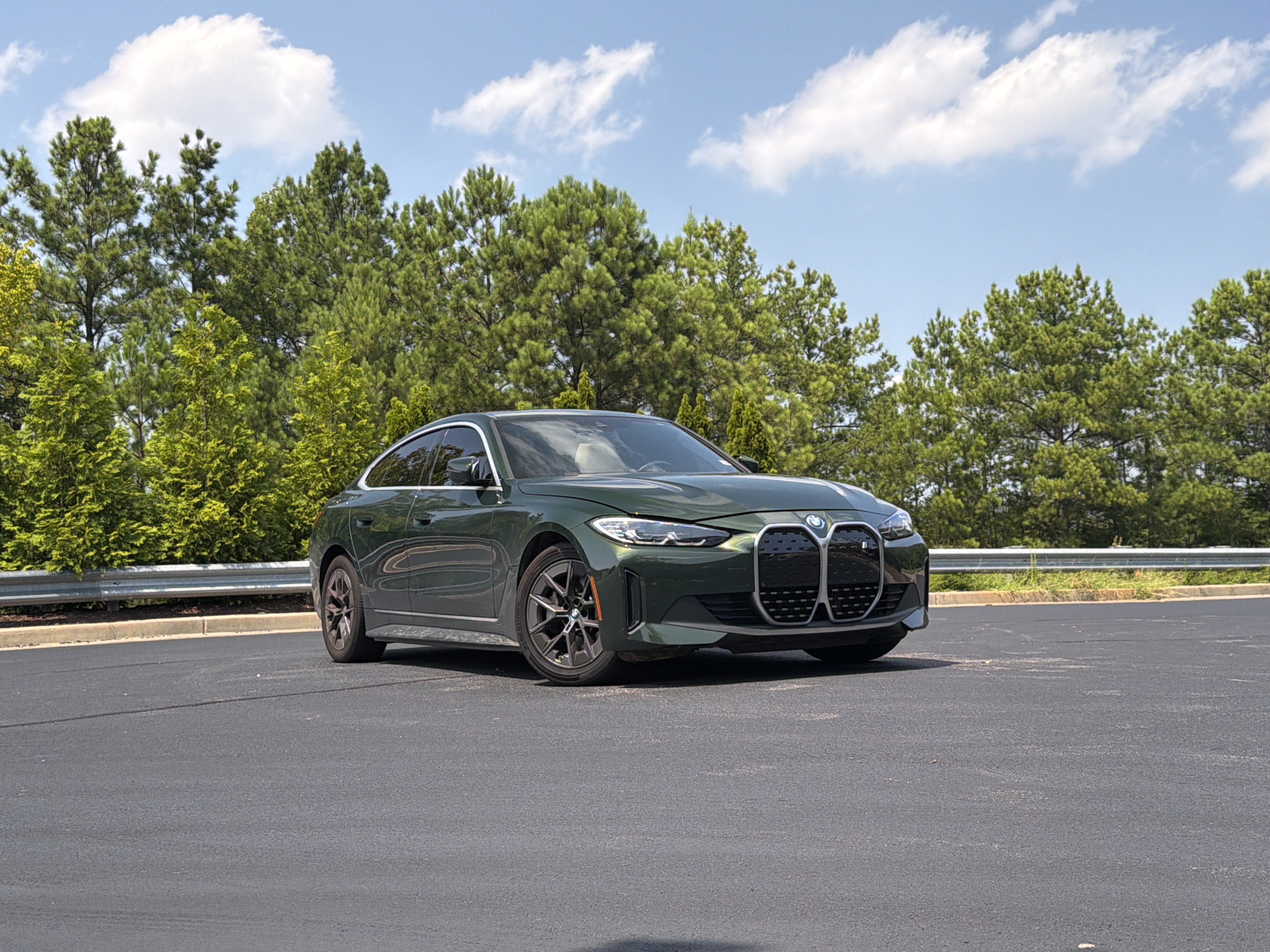 Used 2023 BMW i4 eDrive40 w/ Premium Package RWD image 7