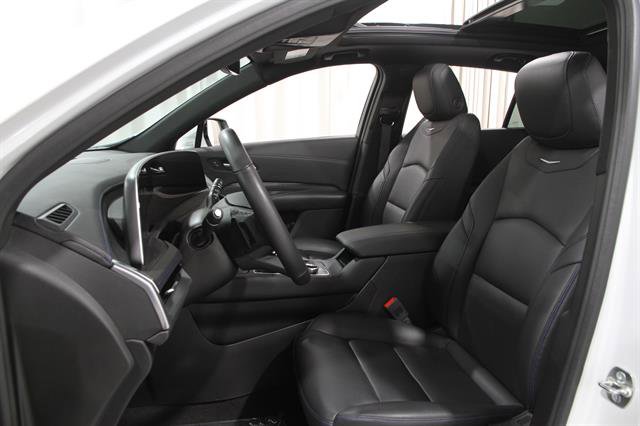 Used 2024 Cadillac XT4 Sport w/ Cold Weather Package image 5