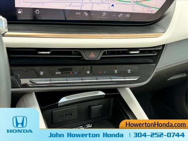 Used 2024 Buick Envision Avenir image 21