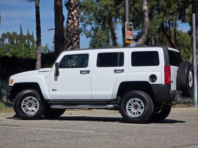 Used 2009 HUMMER H3 image 17