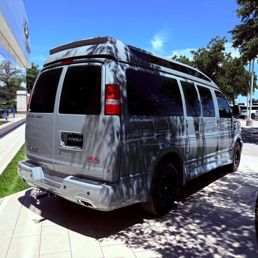 Used 2025 GMC Savana 2500 w/ Driver Convenience Package RWD image 3